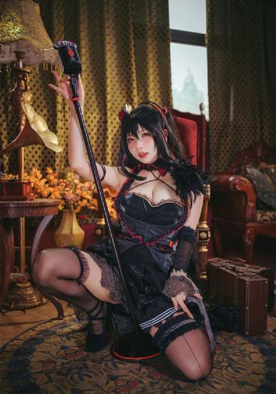 偷偷解开女同桌的内裤摸小说_高清超清免费观看