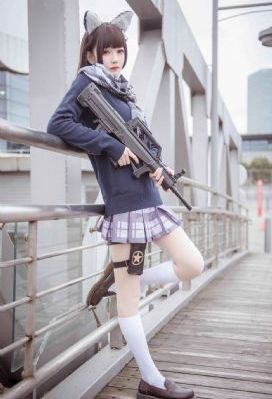 小男生被绑在机器上榨精文_午夜在线观看完整版