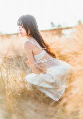 美女扒开双腿跟人桶蜜芽TV_BD英语在线观看电视