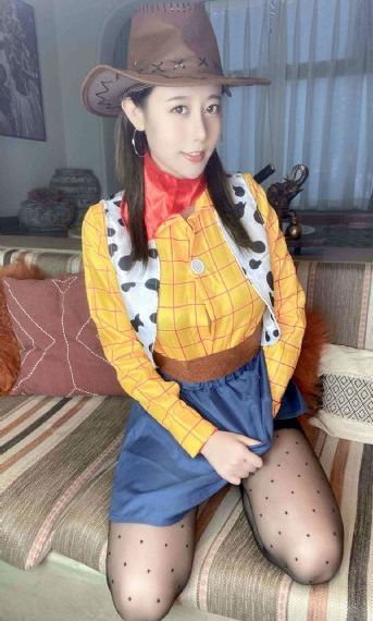 国产丝袜欧美中文另类_超清电影完整版在线观看