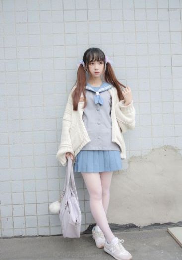 小如在破旧仓库让流浪_BD韩语电影完整版在线观看