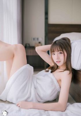 非洲男人操哭亚洲美女电影免费播放_720在线播放