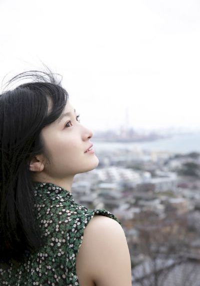 夹在乳沟里泄精好爽好爽_BD韩语在线播放