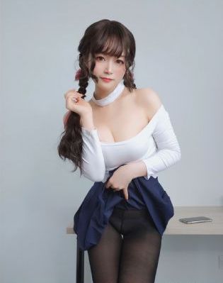 亚洲AV伊人久久青青一区_HD在线观看电视
