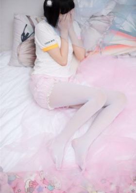 岳的乳罩蕾丝内裤_2022在线观看